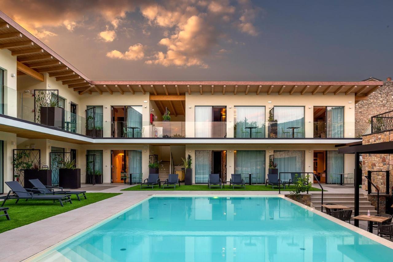 Relais Limonaia - Suites & Garden Spa Torri Del Benaco Exterior foto