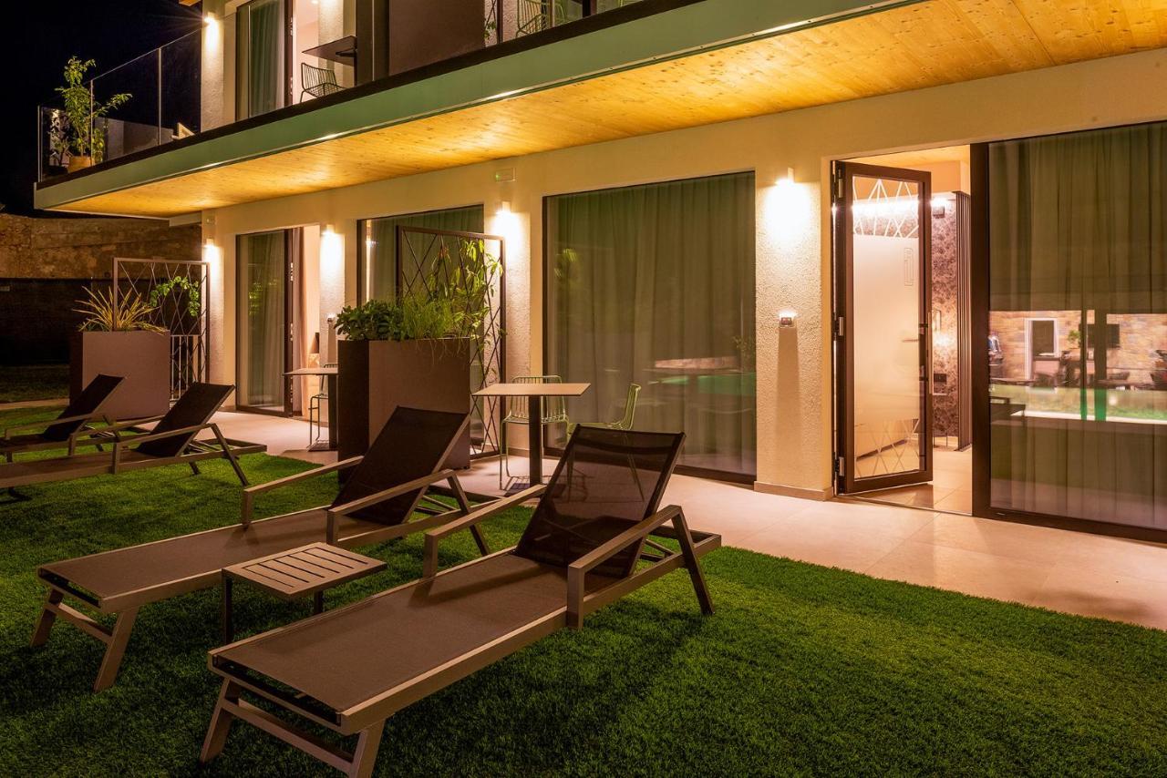 Relais Limonaia - Suites & Garden Spa Torri Del Benaco Exterior foto